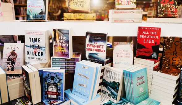 Launch Your Online Bookstore: Everything You Need to Know (2024)